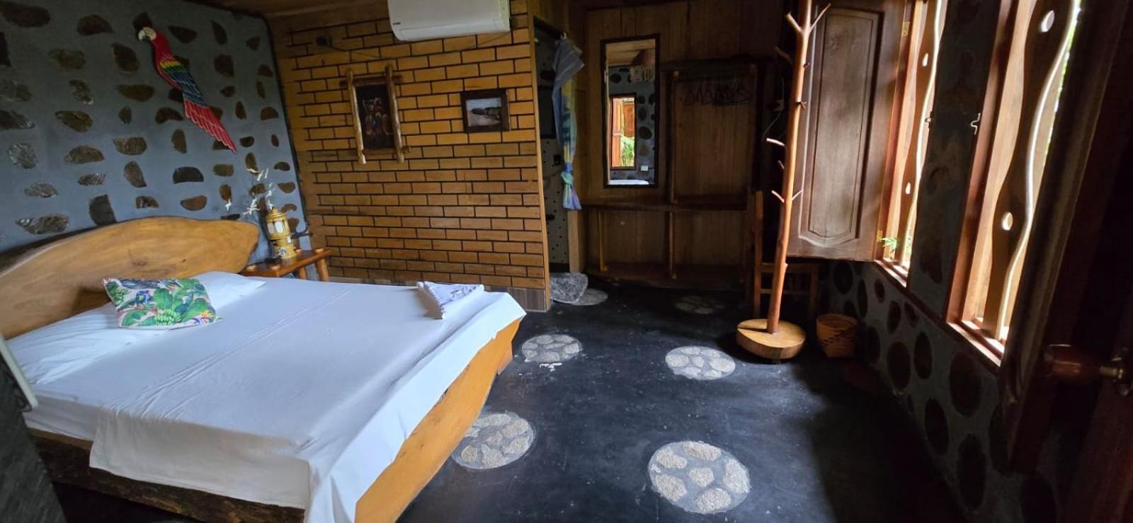 Hotel Cabana Guainiana Inirida ภายนอก รูปภาพ